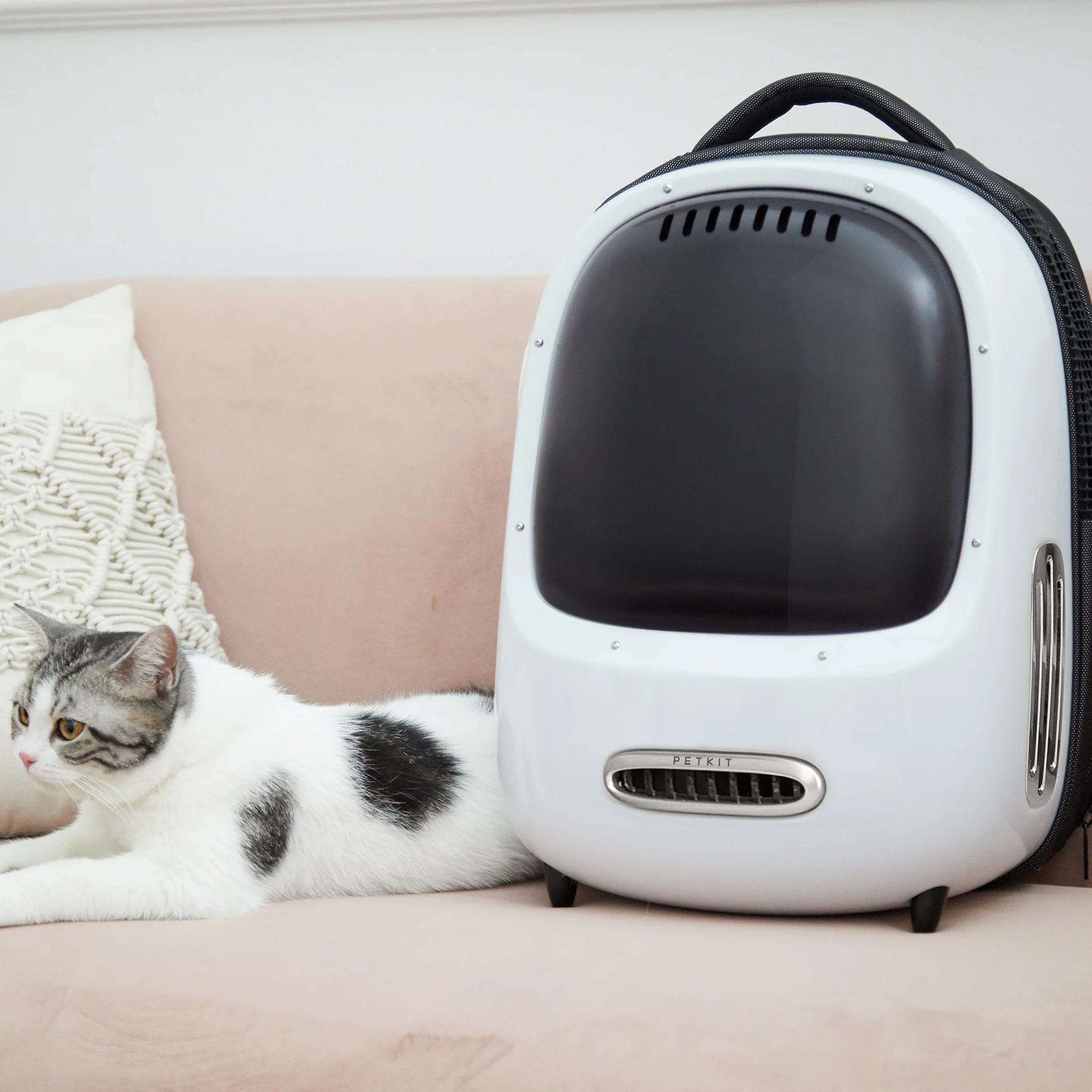 PetKit Retro Smart Pet Backpack - Image 14